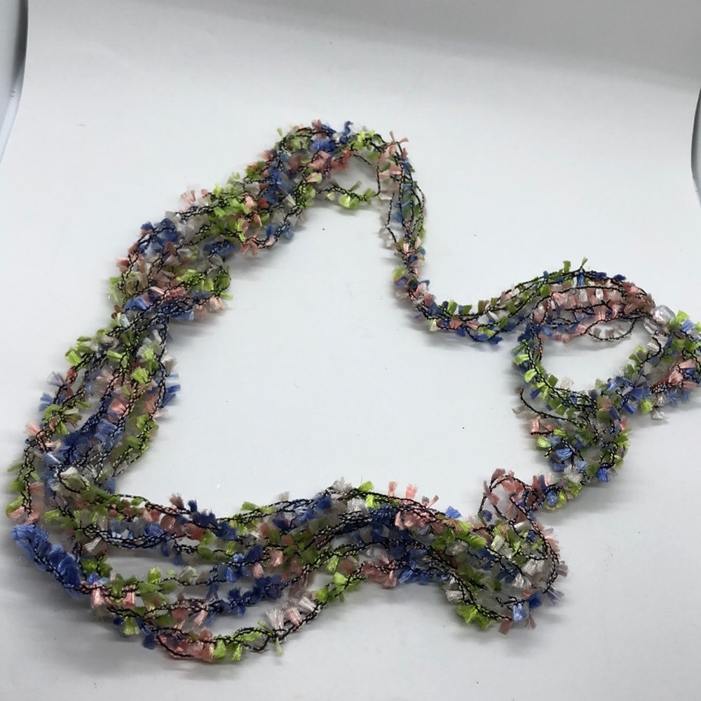 Boutique Trellis Yarn Necklace